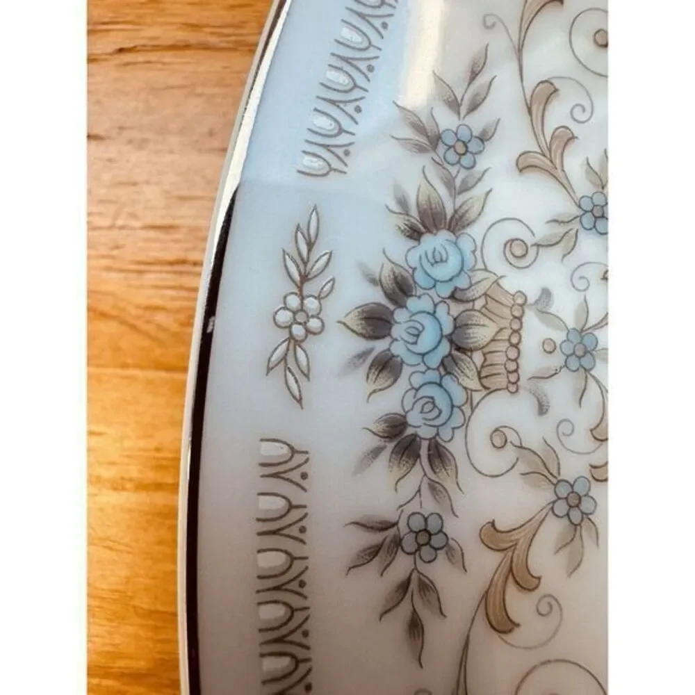 Vintage Wade Fine China Diane‎ Japan 10.25